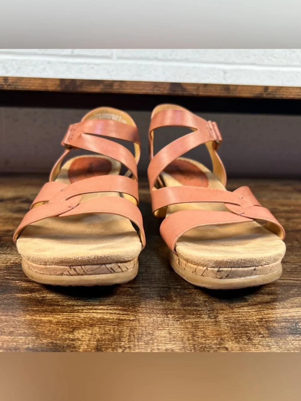 Baretraps Cork Wedge Heel‎ Sandals Faux Leather Pink Casual Freesia Women's 7.5